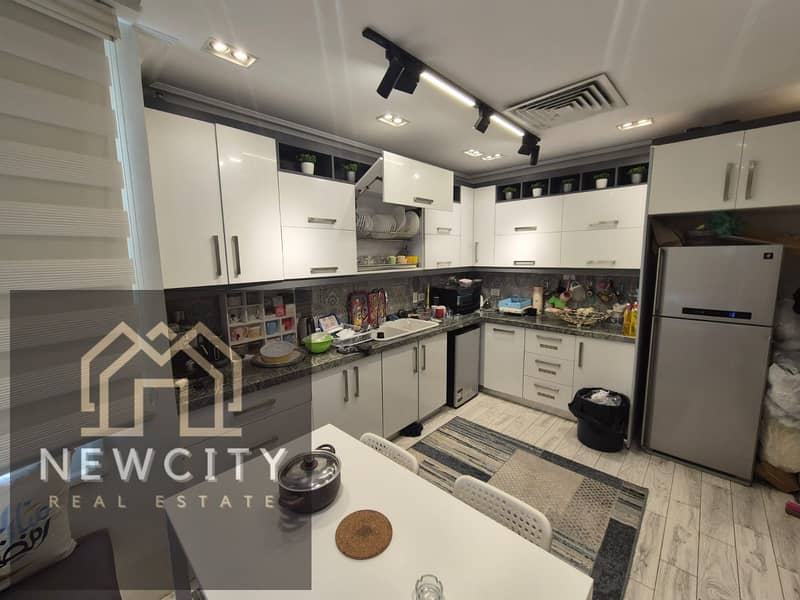 12 صورة واتساب بتاريخ 2025-11-06 في 00.18. 26_bcb740db. jpg