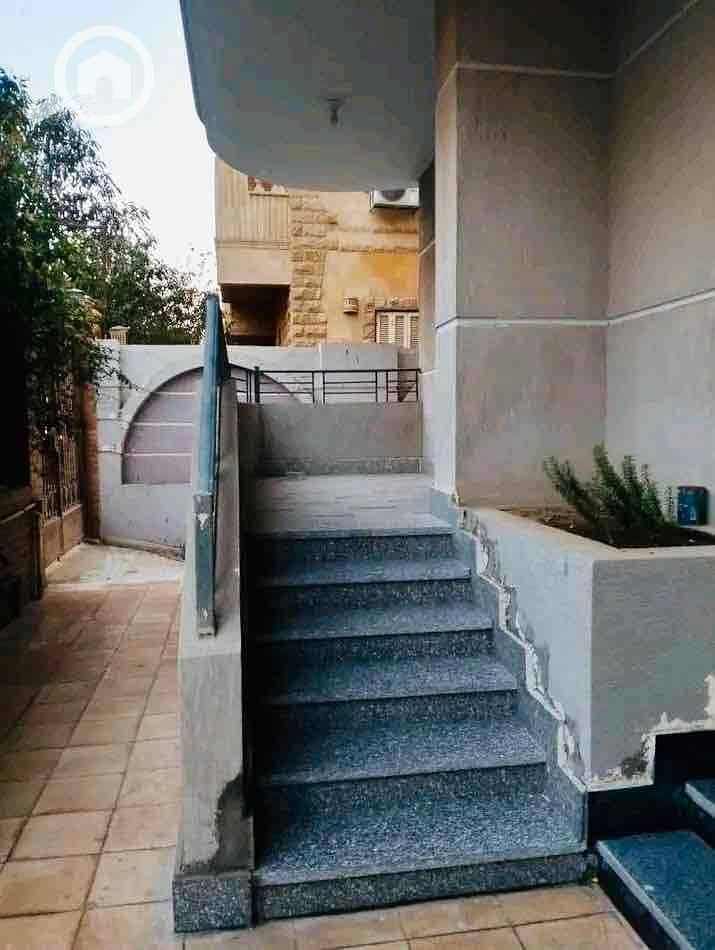 2 0c2127b6-d4d4-495e-bc6a-bb65274fa8f6. jpg