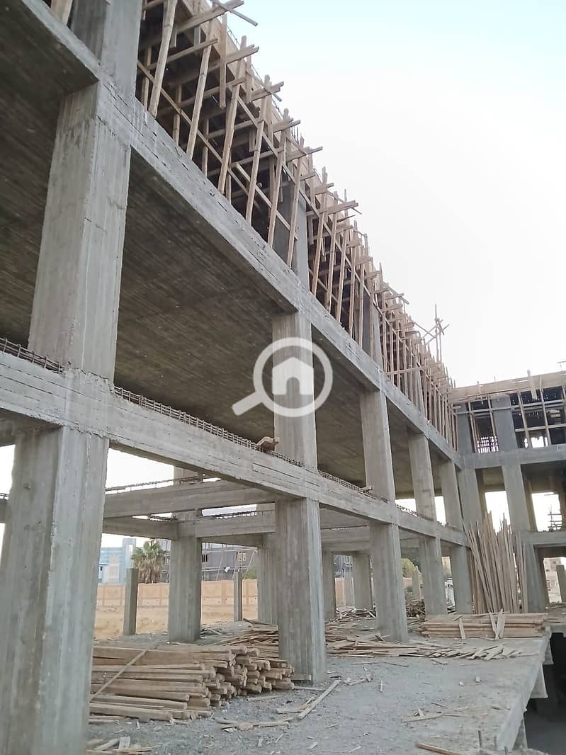 10 WhatsApp Image 2025-10-20 at 14.39. 53_831cfb46. jpg