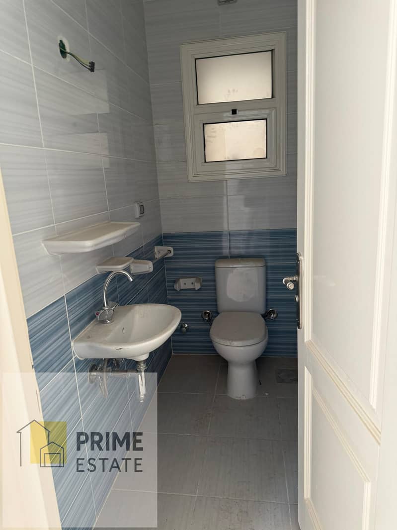 11 WhatsApp Image 2025-11-10 at 1.32. 56 PM (1). jpeg