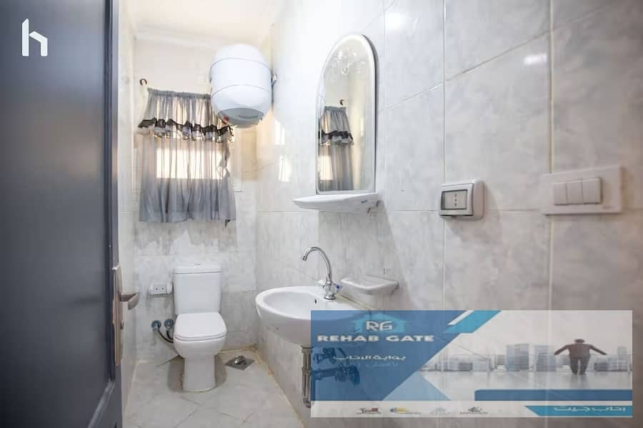 16 82a17f89-162a-4c04-a2bd-a50ae88ab4db. jpg