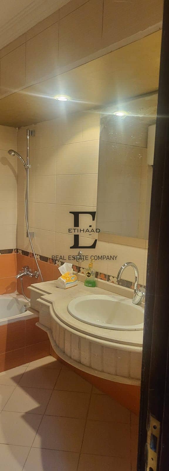 10 c40968be-d1c6-4bd6-9d1e-b41732664336. jpeg