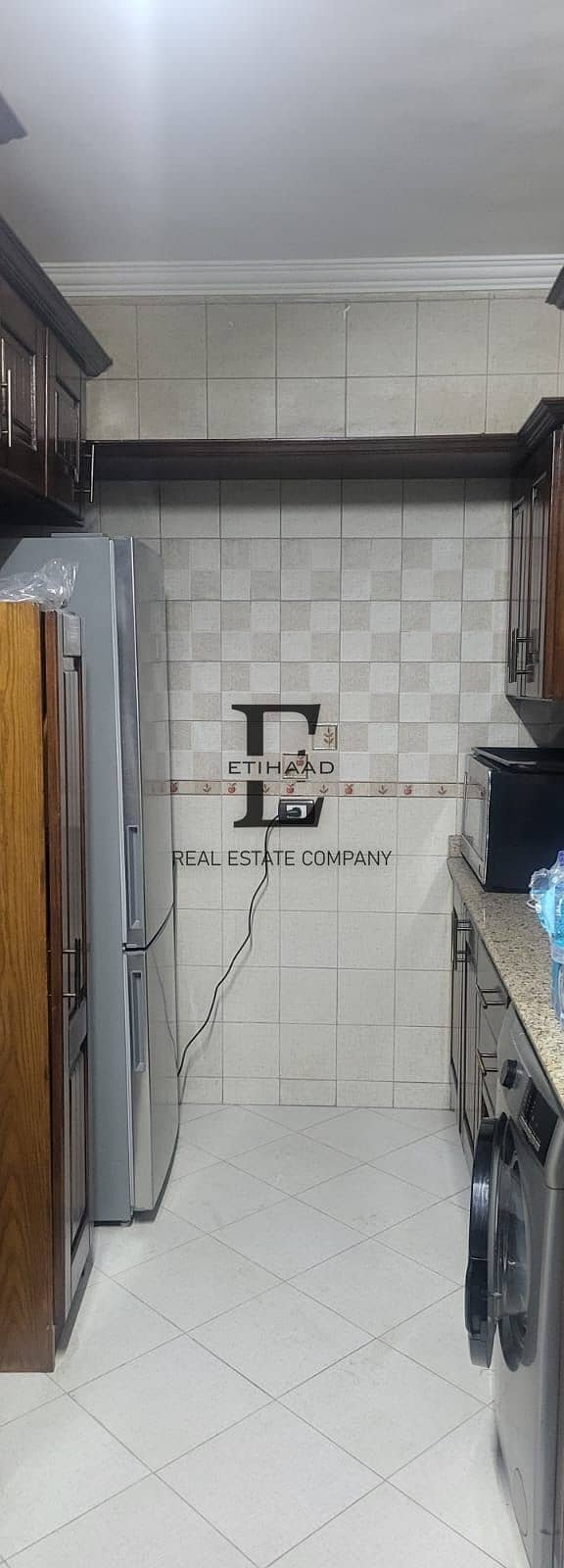 12 5176002a-2692-4ac9-9a4f-4c401785d709. jpeg