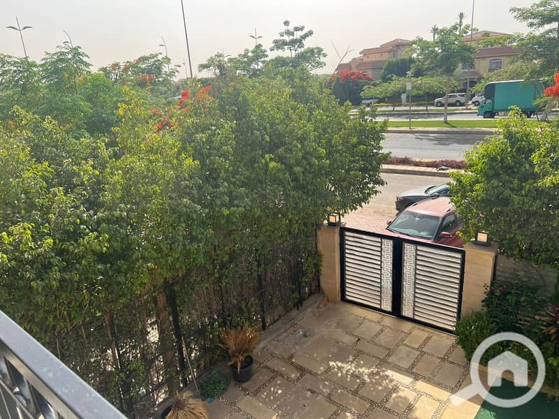 8 WhatsApp Image 2025-02-11 at 11.29. 55 PM. jpeg