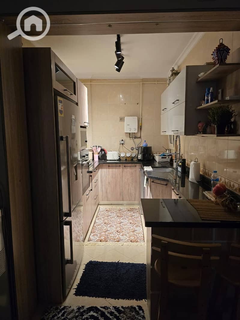 5 7fc857d0-7f16-4d00-9bdd-9a59a1663d1e. jpeg