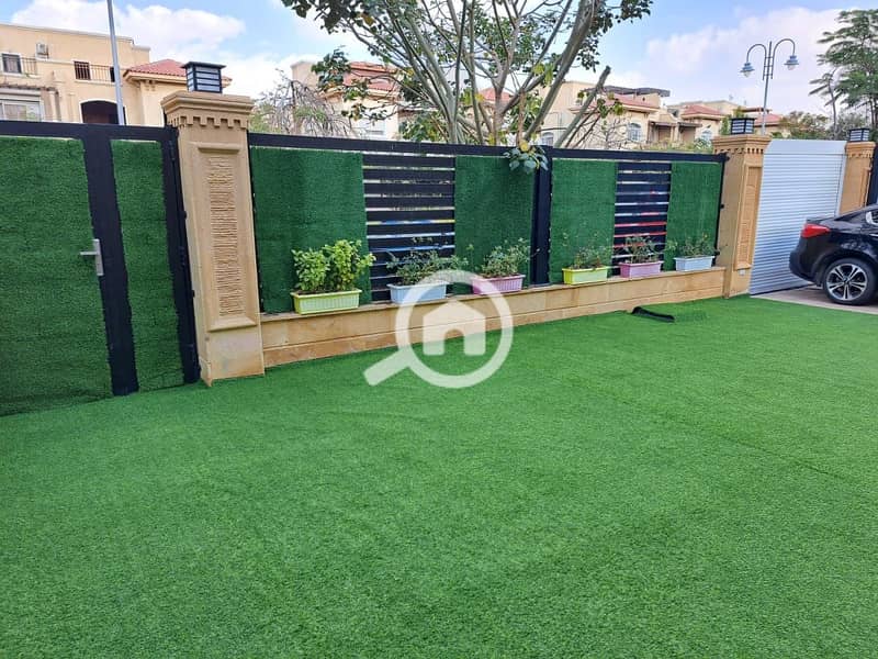 8 94f5b328-2832-45c1-9c31-0a9e5192aa06. jpg