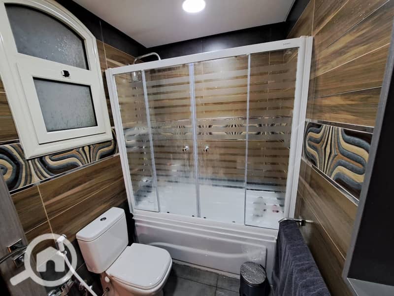 9 767beea4-7829-4b1e-b0cf-44f495ae926a. jpg