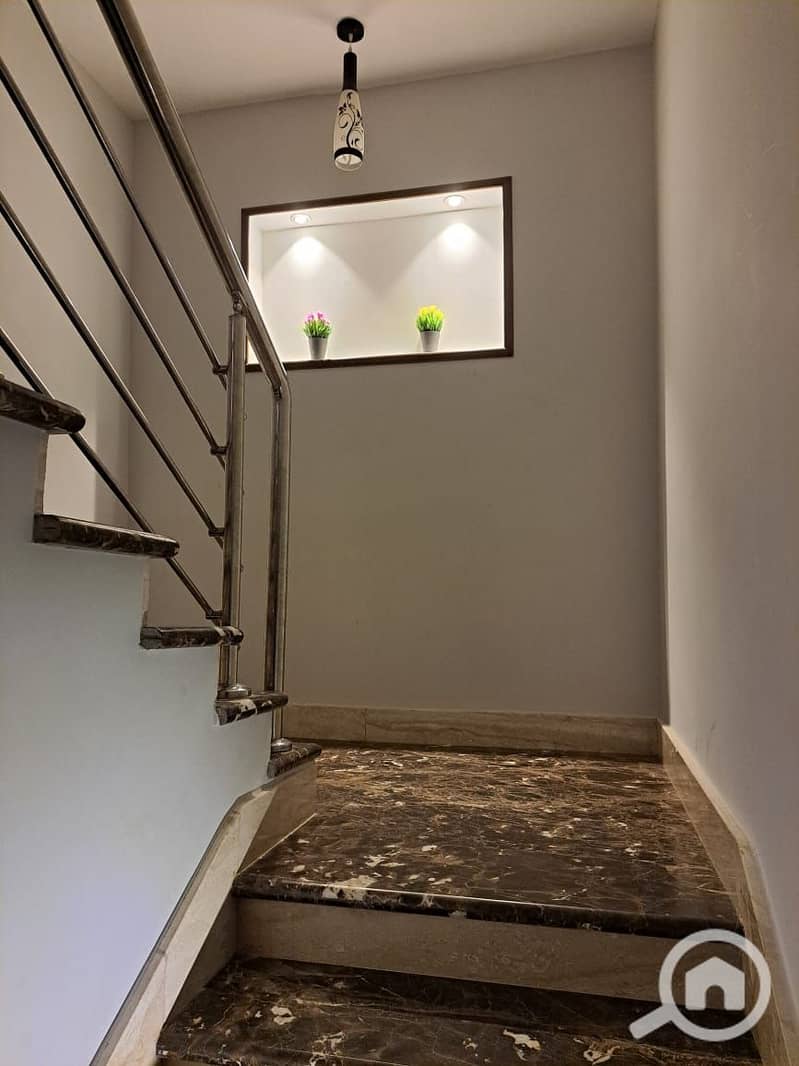 11 28539ce4-97a4-4e83-ac7f-2c08102d525d. jpg