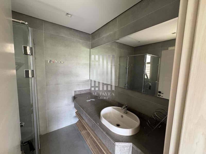 6 ffaf4638-7d67-4b9f-b64d-0b2a81d68f19. jpg