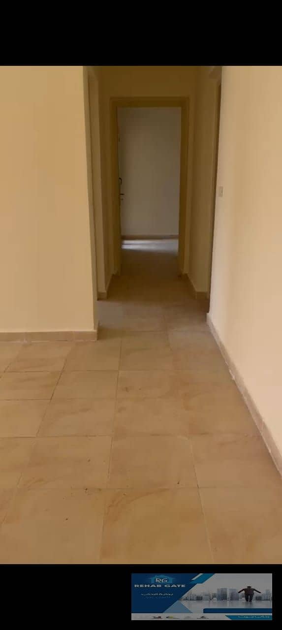 4 65aee271-ffe1-4bdc-af4c-f10a507bfaa1. jpg