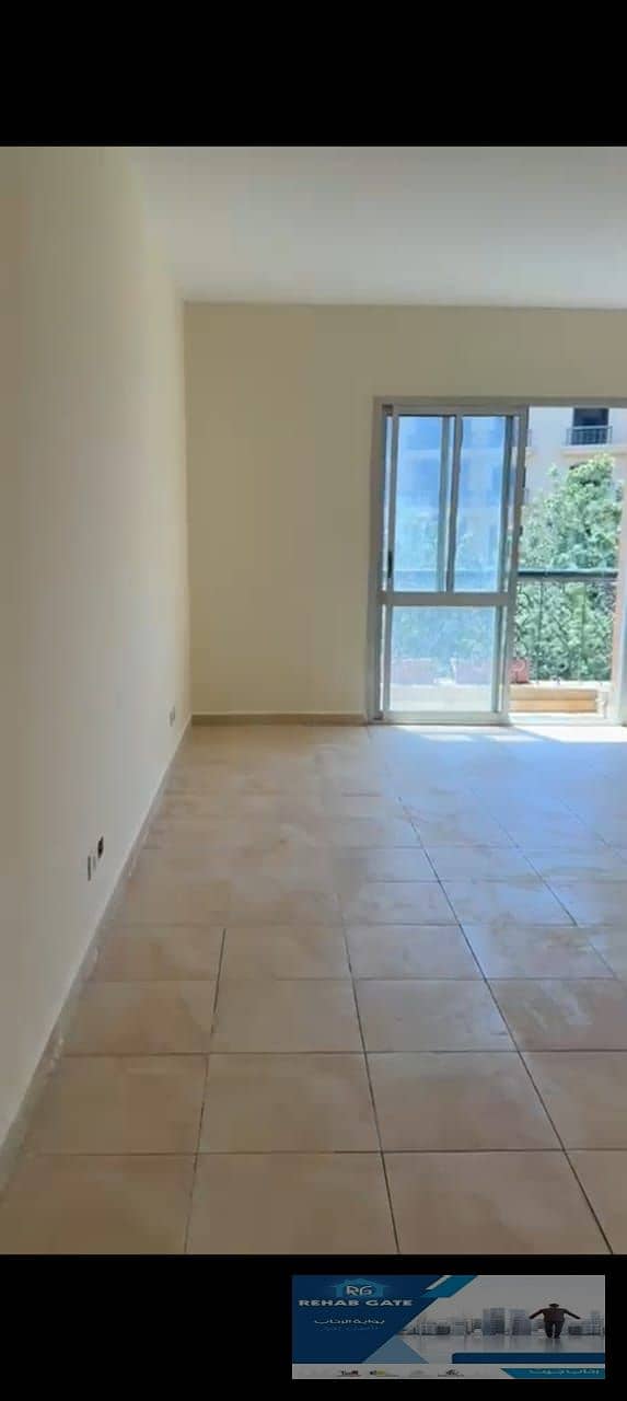 7 d7795a2b-c8d3-415c-aeb4-72c77c1e14ce. jpg