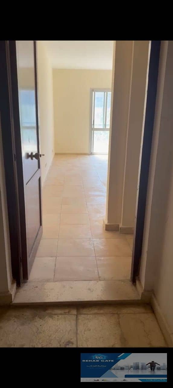 8 e4aaae8a-0f2d-4b9d-9929-52a2f32088d6. jpg