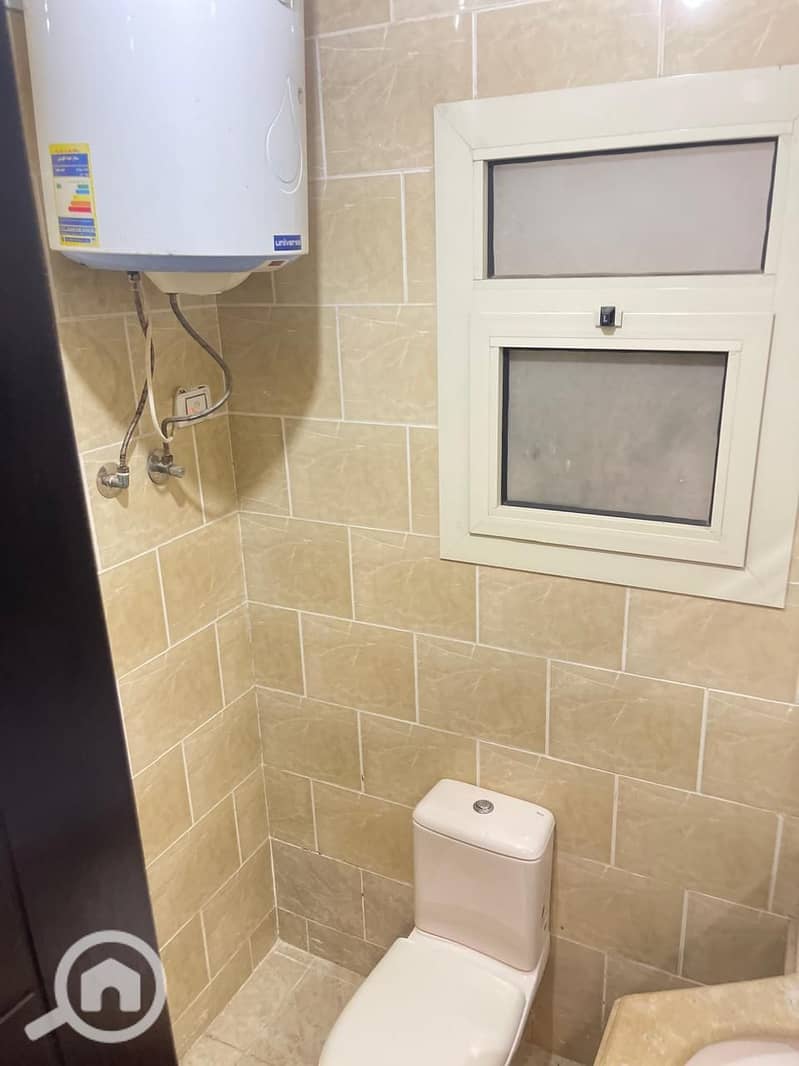 12 fd5a72b5-1abe-4093-9e1f-ded9f85dc7f3. jpeg