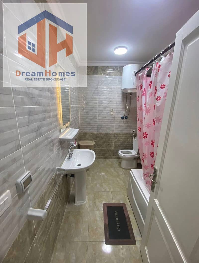 4 65c77a1f-e113-4072-9079-200b06028b78. jpg