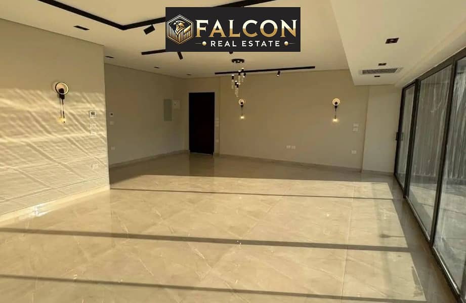 4 8165300-d8a8fo. jpg