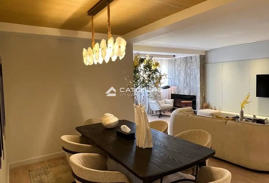 4 fe510ce5-77cf-4564-ba72-cffadf47a5c4. jpg