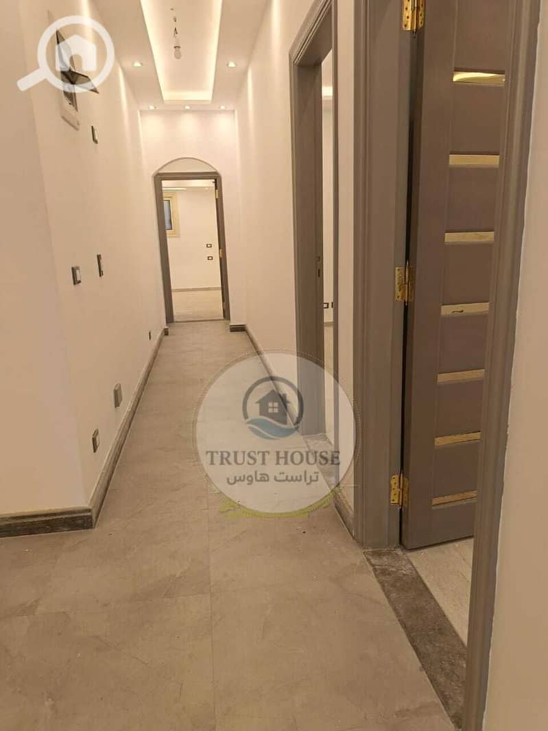 9 WhatsApp Image 2025-11-09 at 20.32. 34 (3). jpeg