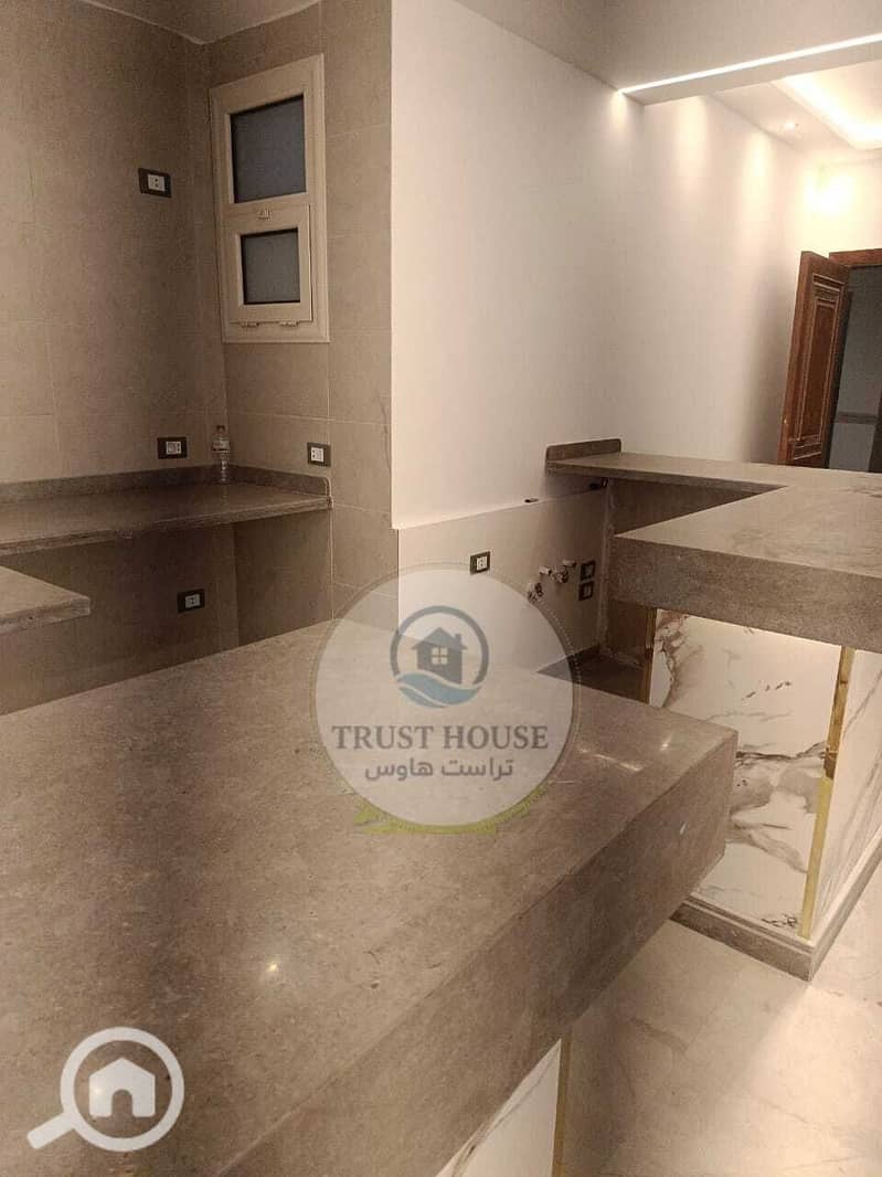 10 WhatsApp Image 2025-11-09 at 20.32. 34 (4). jpeg