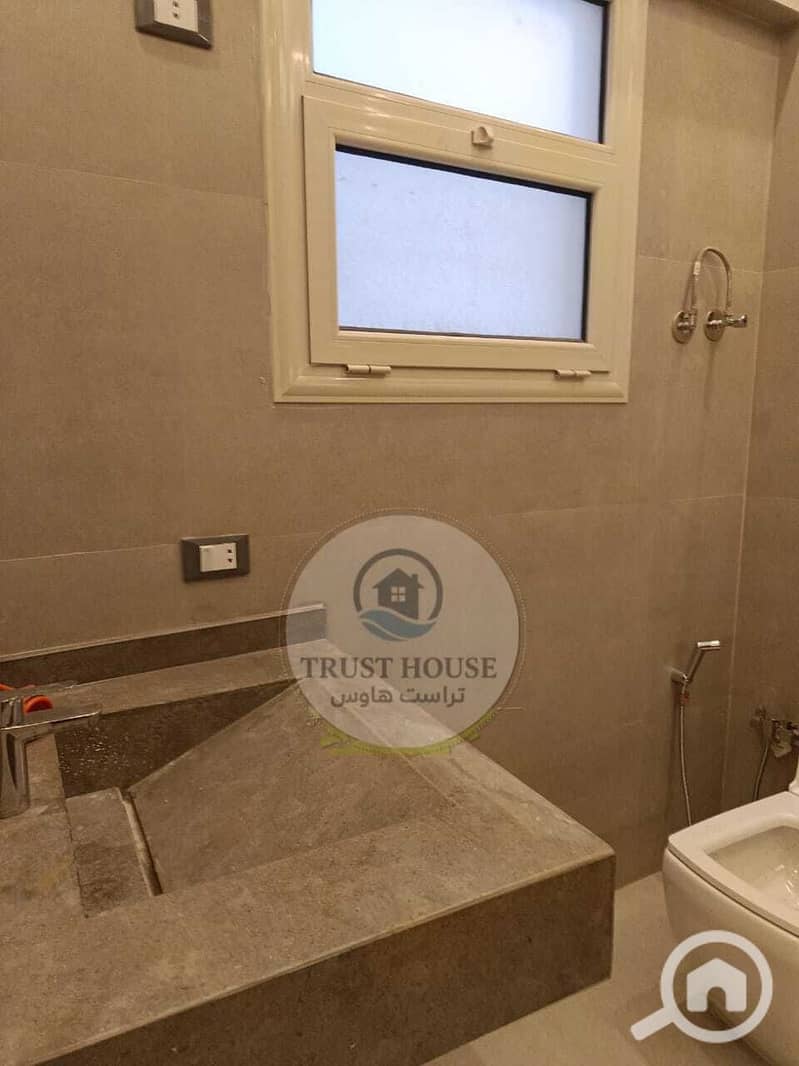 11 WhatsApp Image 2025-11-09 at 20.32. 34 (5). jpeg