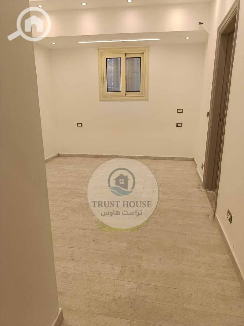 14 WhatsApp Image 2025-11-09 at 20.32. 35 (2). jpeg