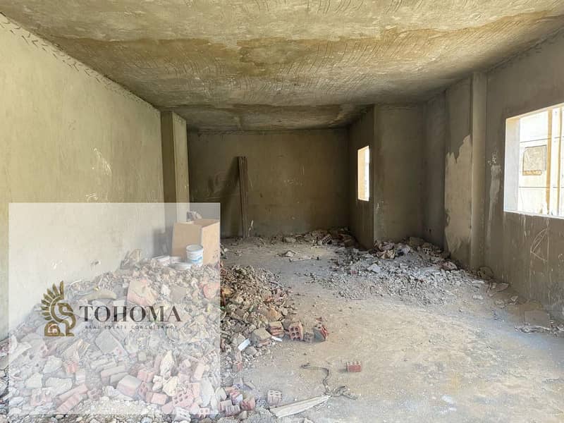 3 93847f4c-c75b-45dd-a0df-62628b2d5d40. jpg