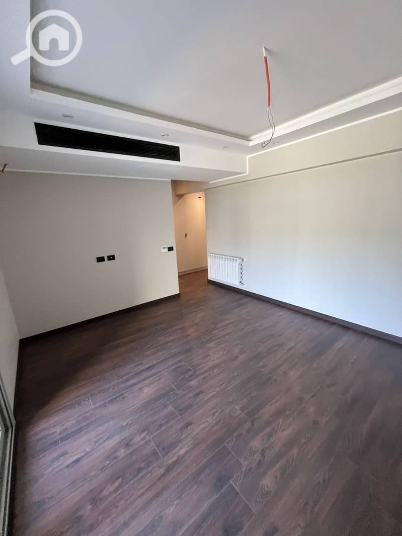 11 WhatsApp Image 2025-11-03 at 4.59. 50 PM. jpeg