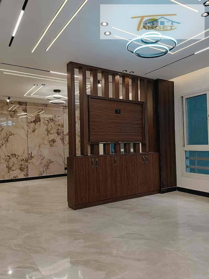 3 aa5c2aea-afba-416a-be06-cb7be6829a83. jpg