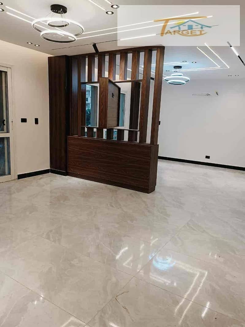 4 d37899ba-0526-42cd-90fb-4a1df106b95b. jpg