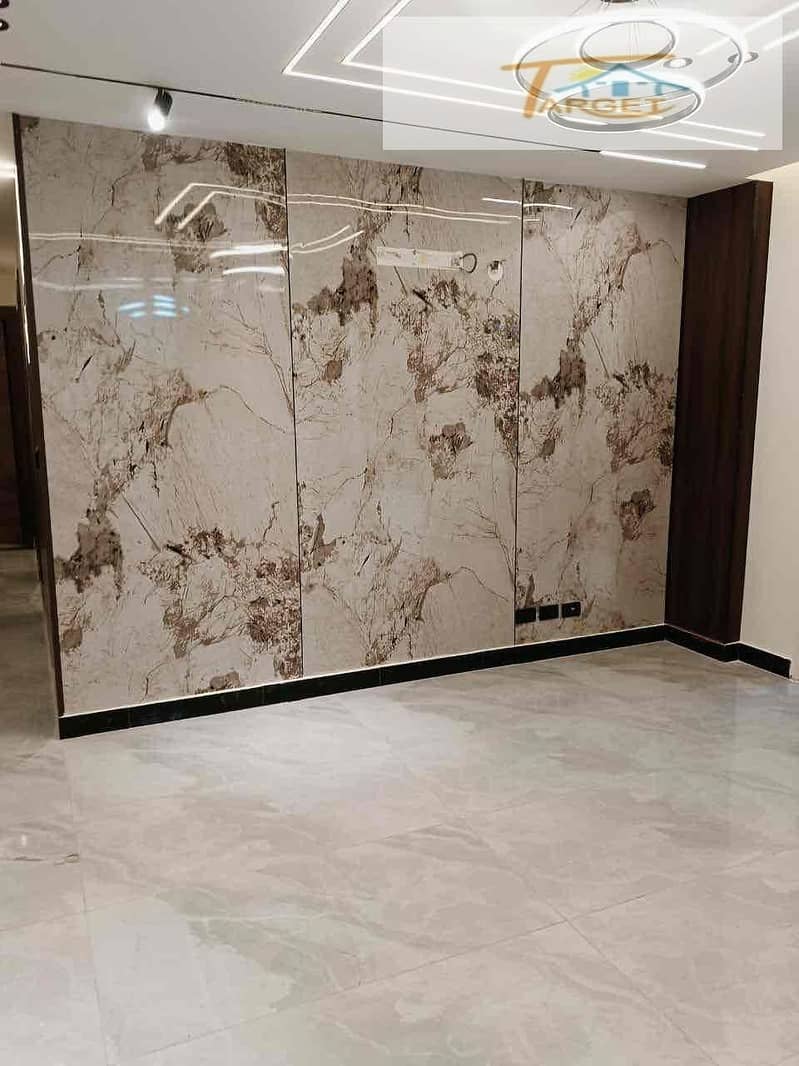 9 53d9b338-4265-45ed-a589-667ab3bfc030. jpg