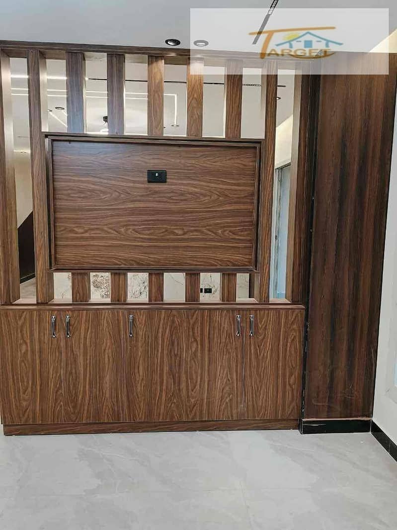 21 245ee359-ec94-413f-beca-5d0bd4fe673f. jpg