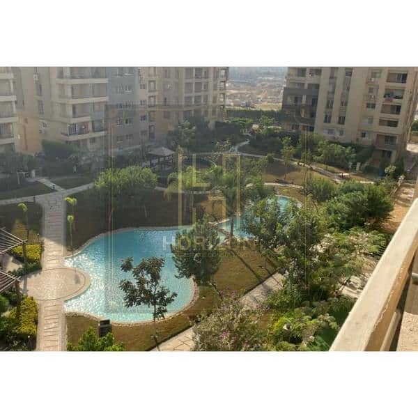 8 8163793-fe1b3o. jpg