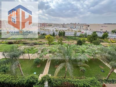 3 Bedroom Flat for Sale in Madinaty, Cairo - 89a303c3-09ed-4953-b428-e563f6b9d28a. jpeg