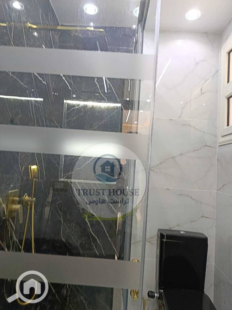 3 WhatsApp Image 2025-11-05 at 15.05. 34 (1). jpeg