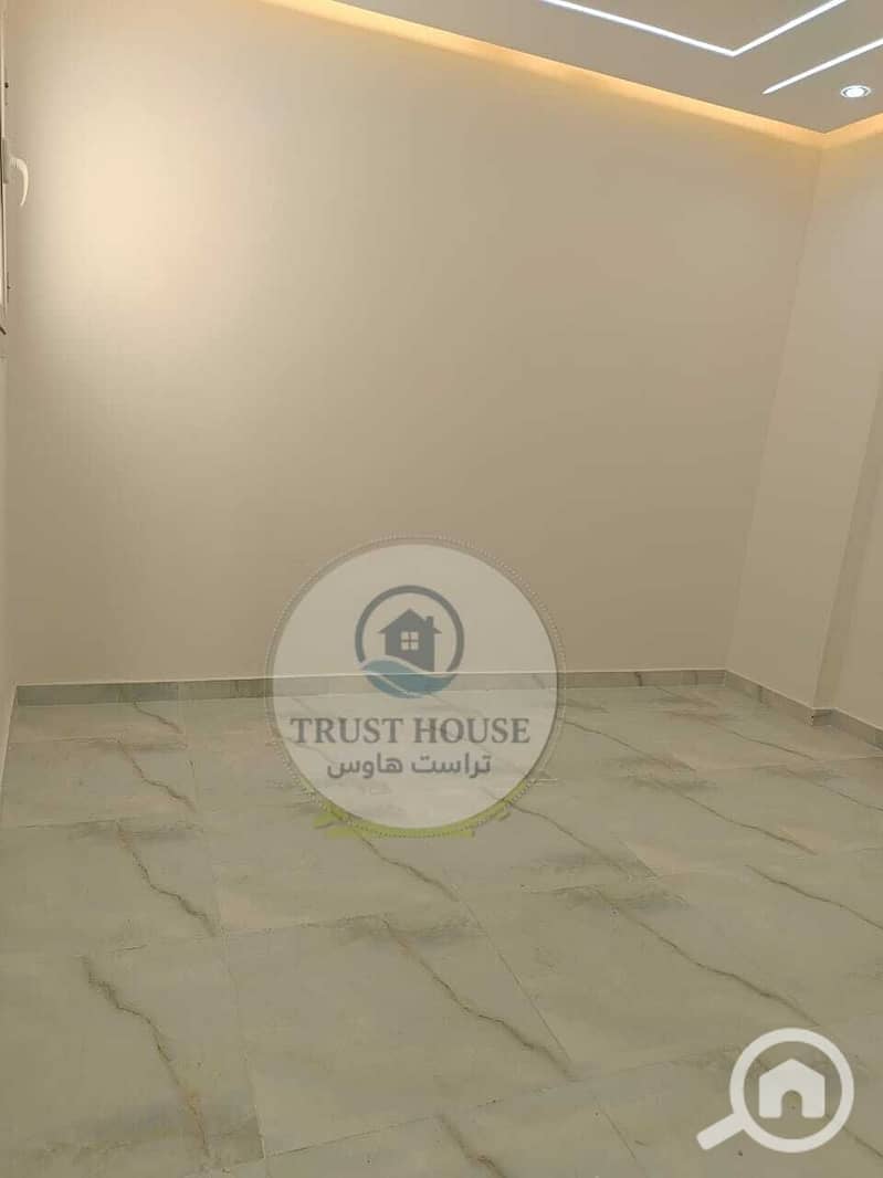 13 WhatsApp Image 2025-11-05 at 15.06. 44 (2). jpeg