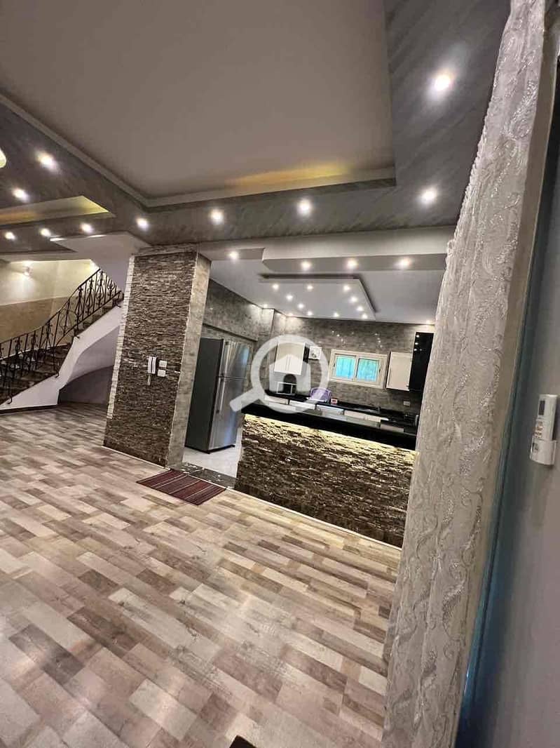 3 ec499f54-26a0-4acd-9572-d8cec29d733a. jpg