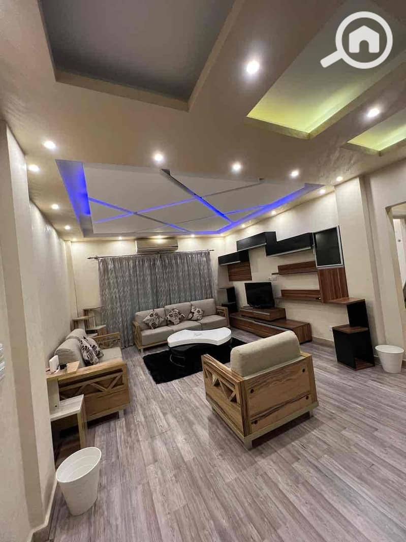 6 e808f4ec-1689-41fa-84f9-ce917c8333fe. jpg