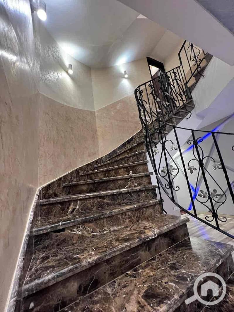 7 02ebcc02-0605-4fa3-82e3-9935369481f2. jpg