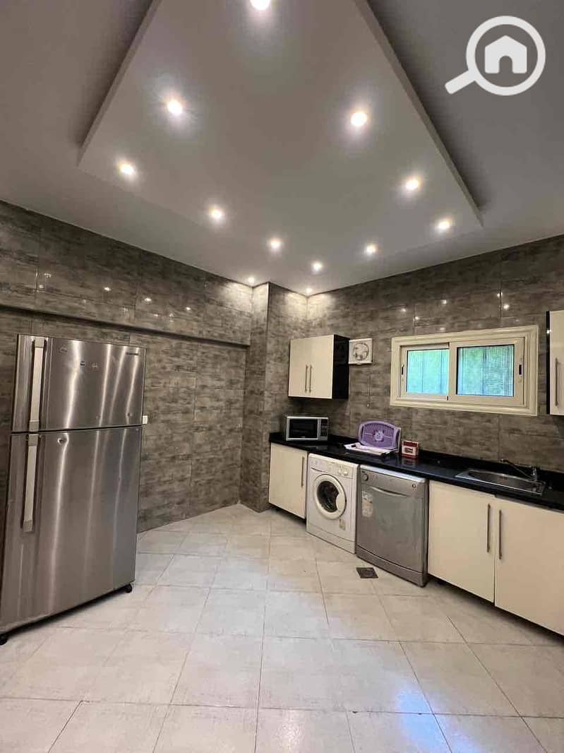 10 973a9f15-bc7c-4b96-85b1-dc064420f255. jpg