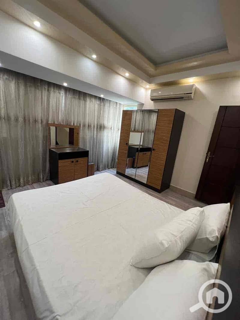 12 3f7cc64f-0093-434d-8f42-b55fa6edabfc. jpg