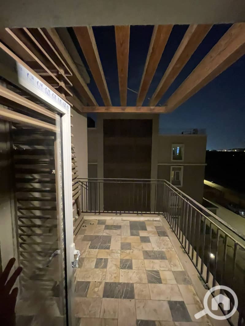 8 7fb74225-566f-48ac-90dd-c4f17ef63b2a. jpeg