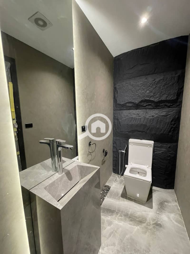 13 4e742f36-09af-411f-a9a6-52b4c424b061. jpeg