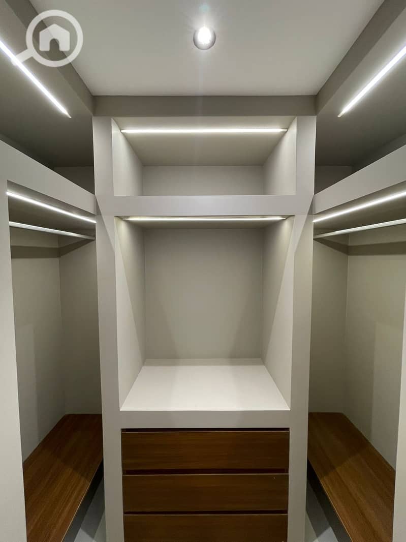 16 ba45c7d8-76de-4e21-b1ca-35bb2b8d74ea. jpeg