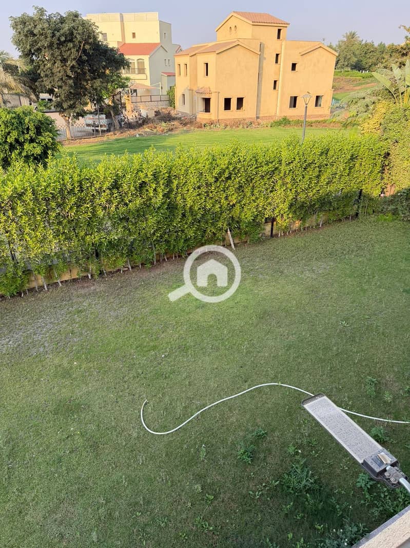 14 752bef67-2a4f-4f1d-8164-bc26f5426ef3. jpg