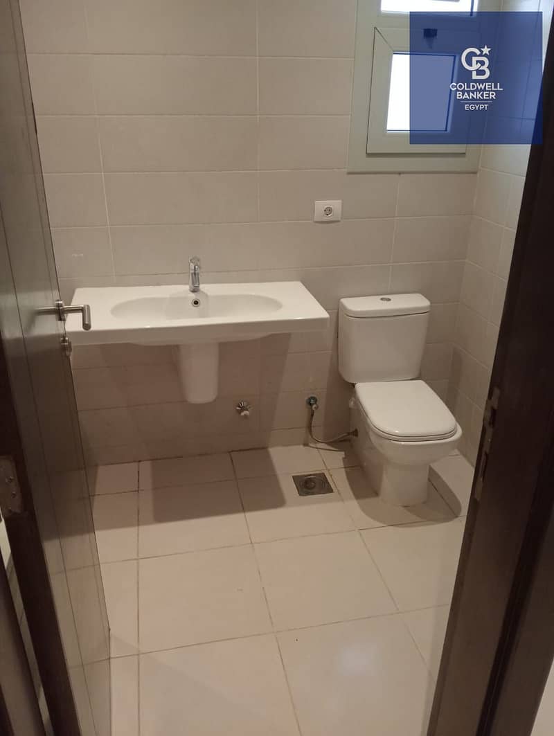 8 02a3ba85-fd7d-420a-9257-f3339b4f1bc2. jpeg