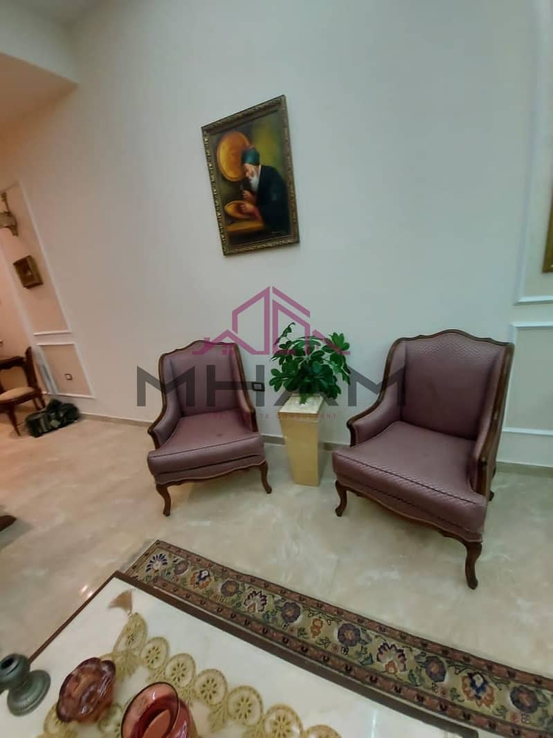 2 photo_5787238028299406273_y. jpg