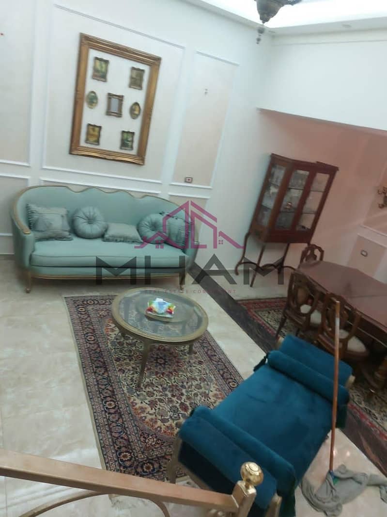 3 photo_5787238028299406275_y. jpg