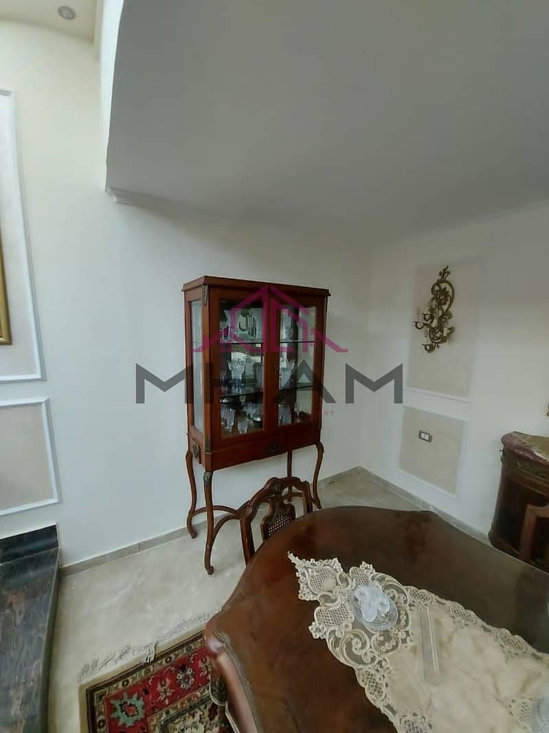 8 photo_5787238028299406280_y. jpg