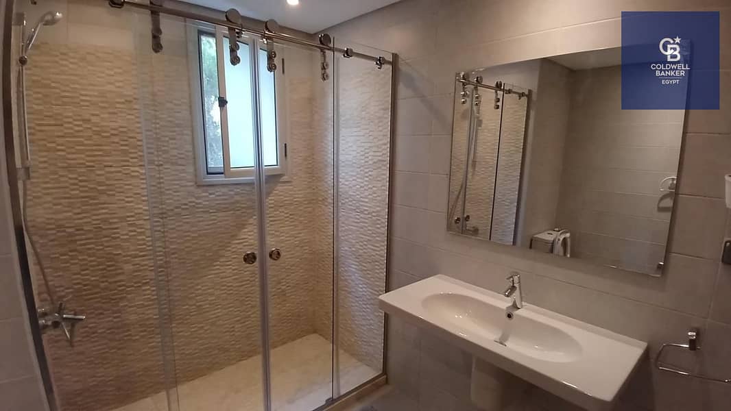 12 72ec151e-781c-4dee-9553-fb25afd9a96d. jpeg