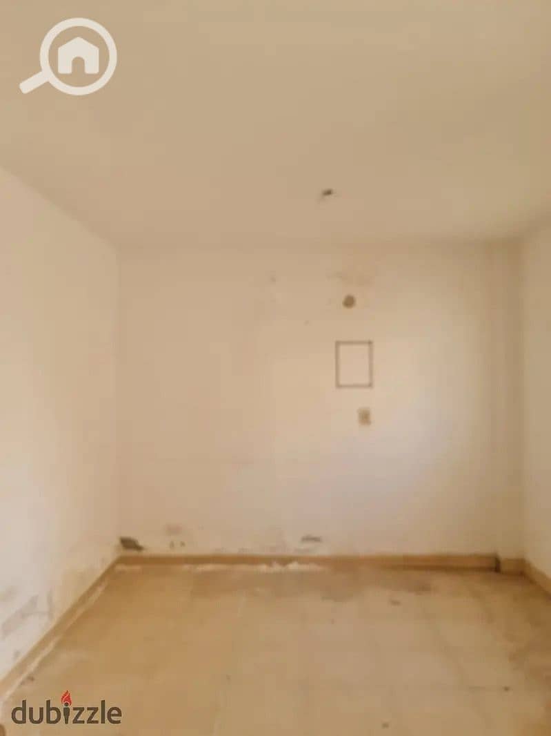 2 2c680450-81e5-4a0d-a385-bd1ced30243f. jpg