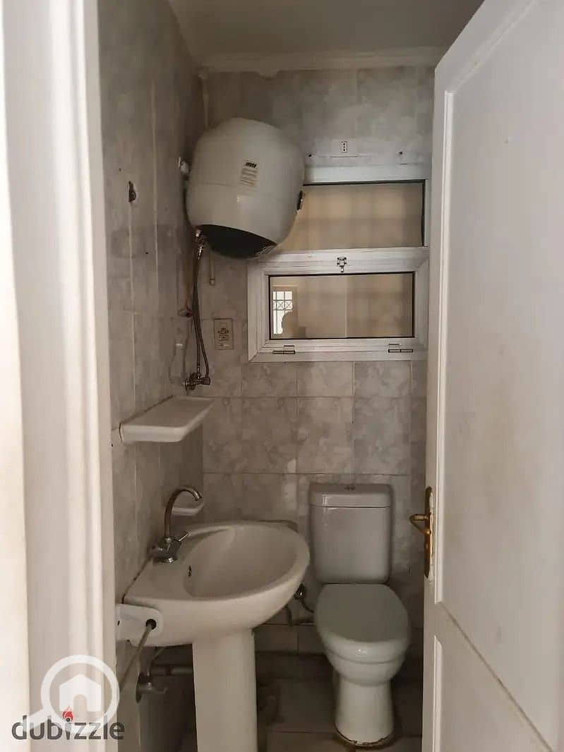 3 8c65cd78-23a0-40de-863d-f353215cfeba. jpg